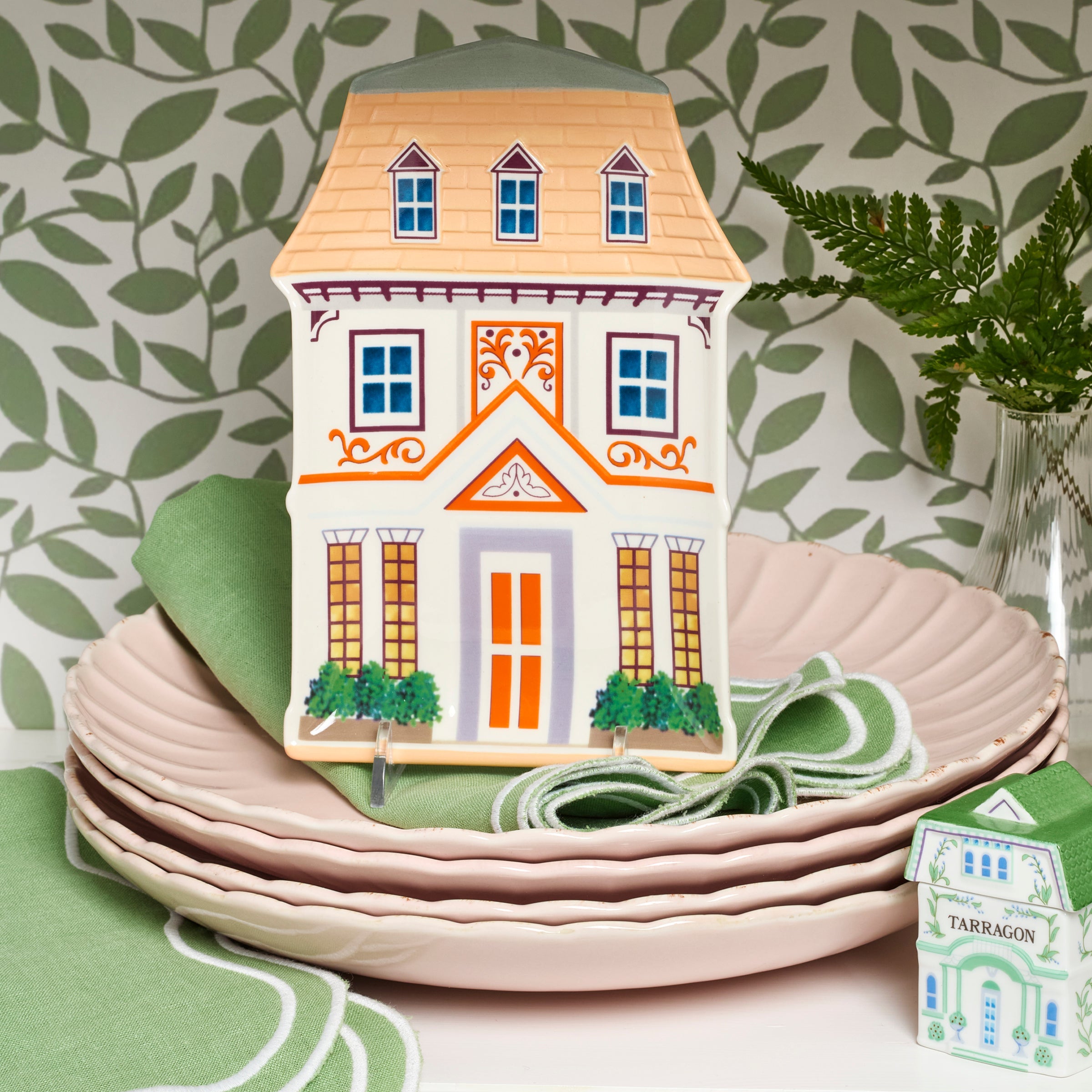 Vintage Cottage House Accent Plates, Set of 4 - Image 2